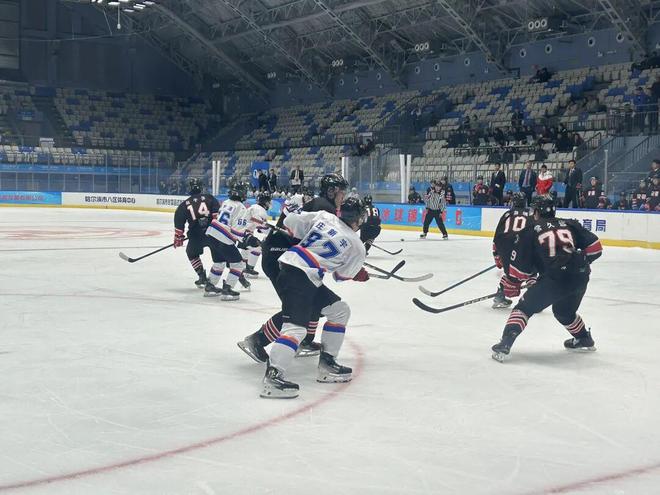 北京队大胜贵州队,领跑积分榜 北京队大胜贵州队,领跑积分榜