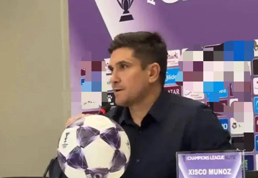 球队的表现让主教练感到满意和骄傲