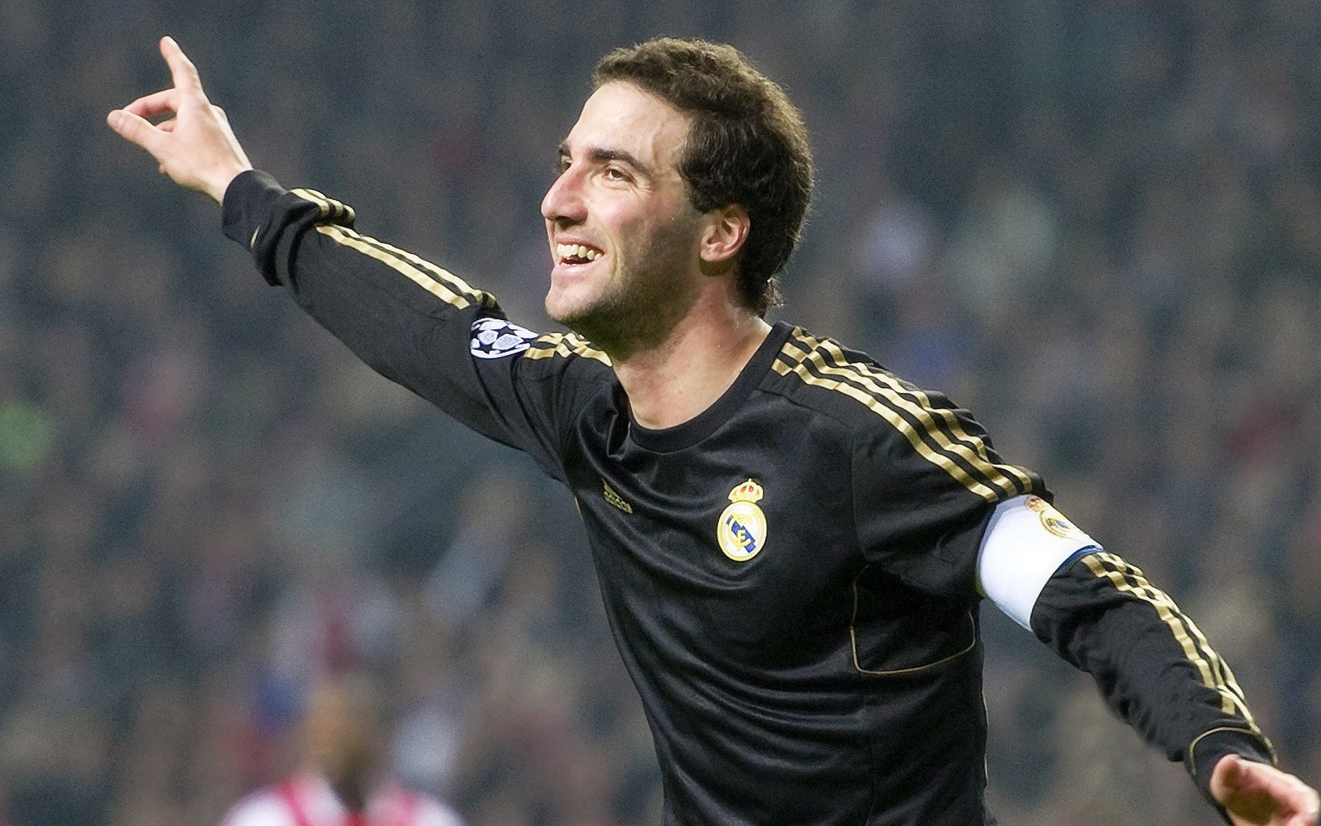 范弗利特三分雨倾盆而下，欧冠半决赛之夜提前定格